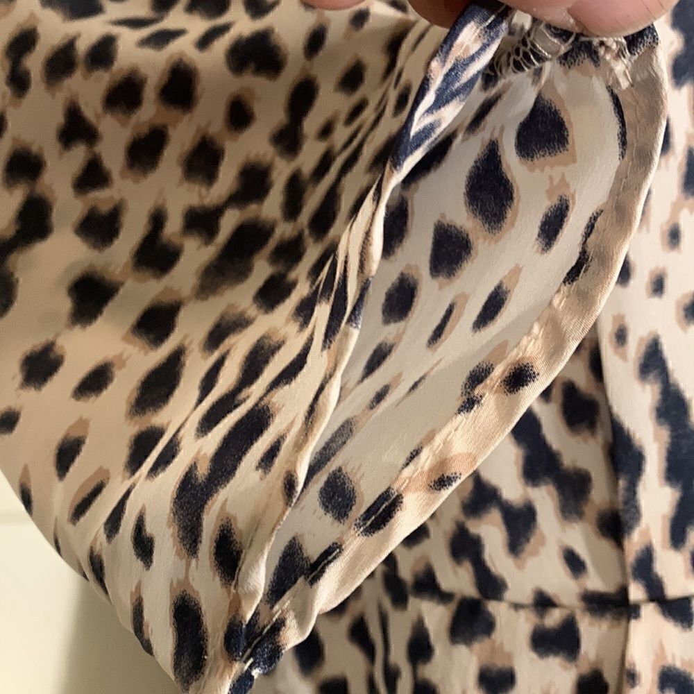 COLLECTIVE CONCEPTs, small, open wide neck, 3/4 sleeve, zip back, lined - Picture 4 of 13